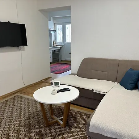 Apartament Trosoban Stan Na Super Lokaciji Sarajewo